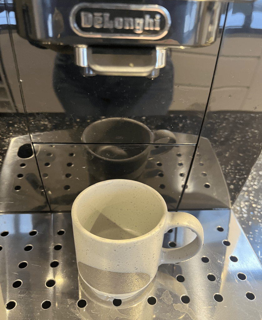De'Longhi Magnifica Start ECAM222.20.B, Automatic Coffee Machine with –  Goodallone
